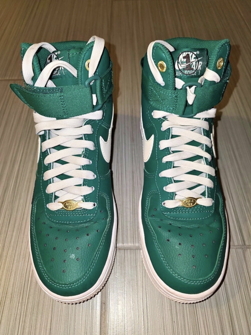 Nike Air Force 1 High '07 'Lucky Green' Sneakers in Green & White